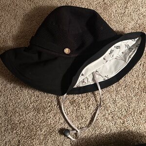Black Sunhat